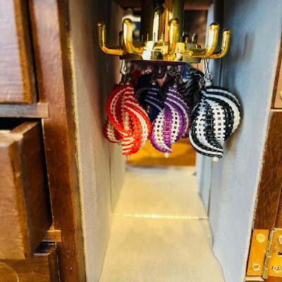 Vintage Jewelry & other boxes