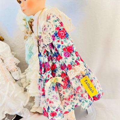 Gorgeous Porcelain Dolls (BR3-JM)