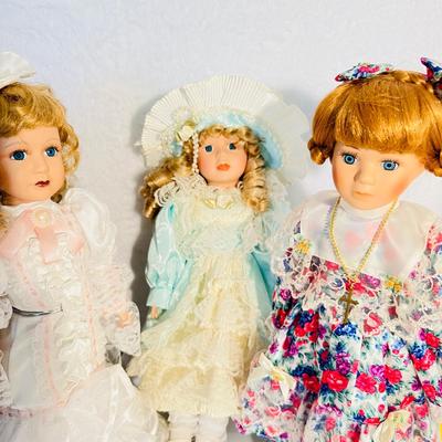 Gorgeous Porcelain Dolls (BR3-JM)