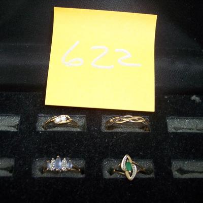 Lot of 4 Gold Rings