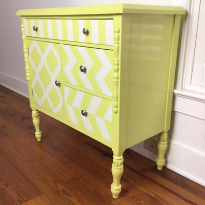 8353 Yellow and White Decorative Cabinet