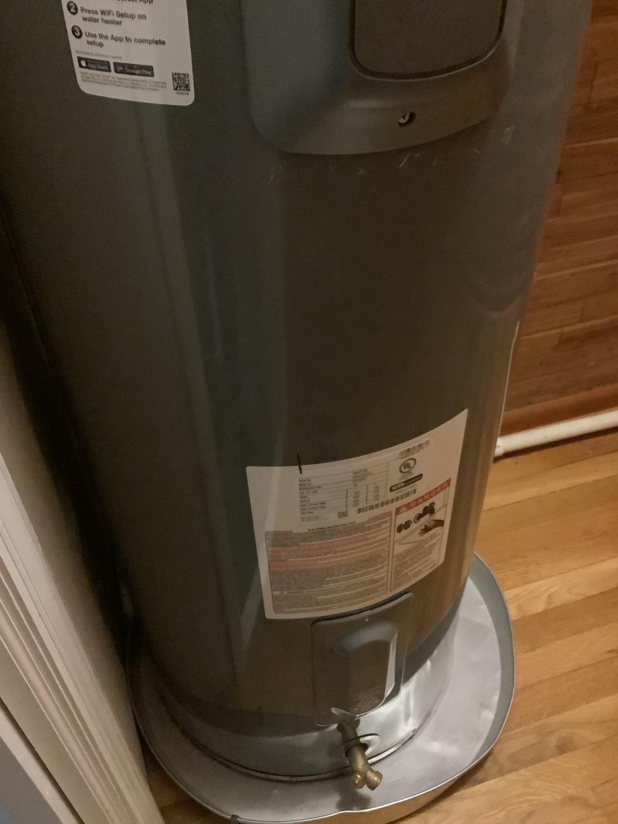 Rheem Gladiator Performance Platinum water heater 2 years old