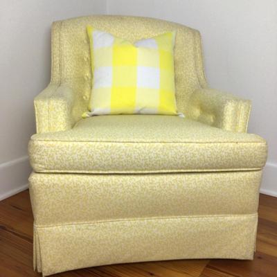 8368 Yellow and White Upholstered Arm Chair