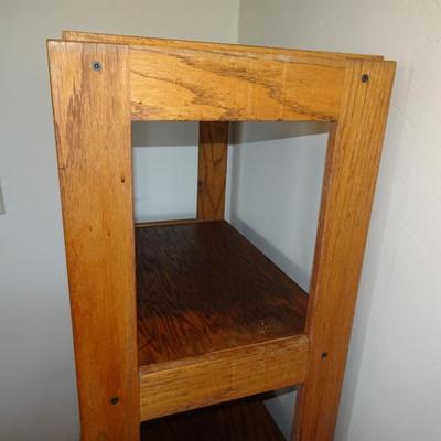 LOT 3. OAK SHELVING UNIT