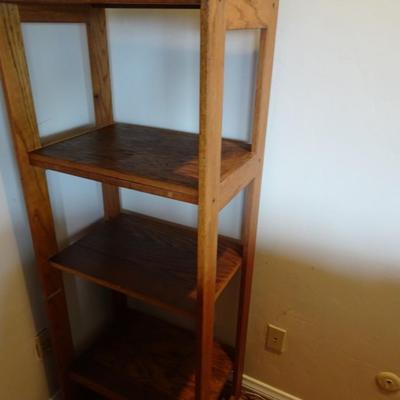 LOT 3. OAK SHELVING UNIT