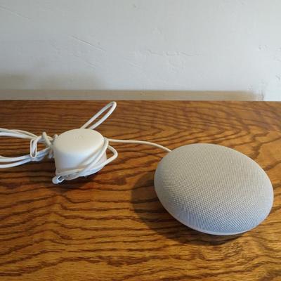 LOT 10. GOOGLE SMART SPEAKER