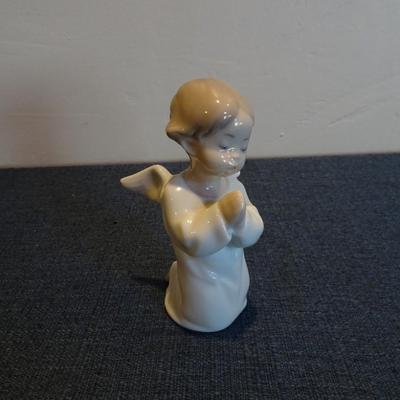 LOT 45. LLADRO ANGEL