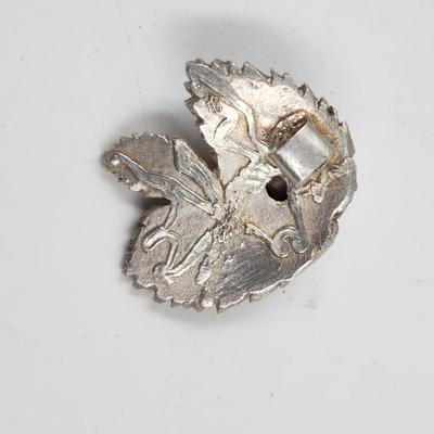 HANDCRAFTED SILVER ARTIST LEAF PENDANT