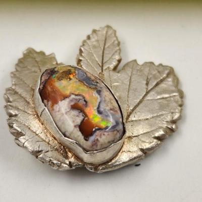 HANDCRAFTED SILVER ARTIST LEAF PENDANT