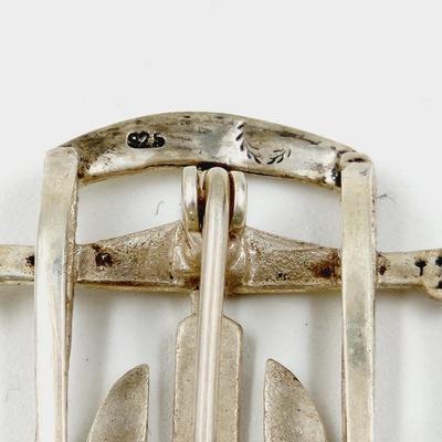 BEAUTIFUL. 925 SILVER WINTER SLED PIN