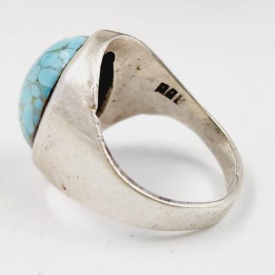 . 925 SILVER & TURQUOISE ARTIST RING SIZE 10