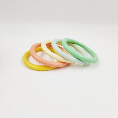 VINTAGE AVON BAKELIGHT COLOR TO GO BANGLE BRACELET SET