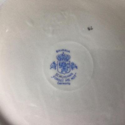 Lot. 8433. Bavaria Schumann â€œForget Me Notâ€ Plate. Germany