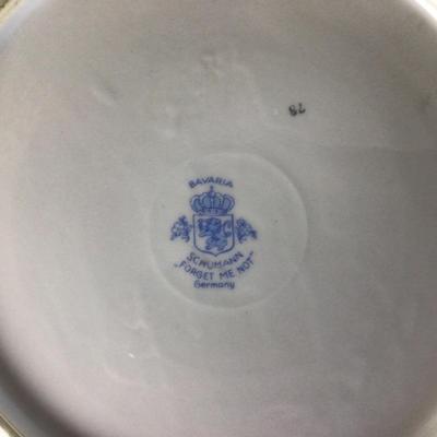 Lot. 8433. Bavaria Schumann â€œForget Me Notâ€ Plate. Germany