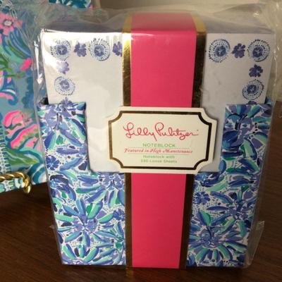 Lot. 8434. Lilly Pulitzer Clipboard Folio and Noteblock