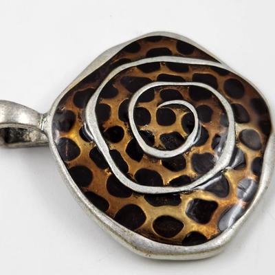 CHEETAH PRINT SILVER TONED PENDANT