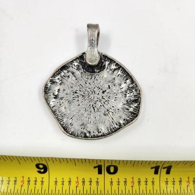 CHEETAH PRINT SILVER TONED PENDANT