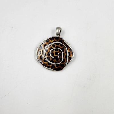 CHEETAH PRINT SILVER TONED PENDANT