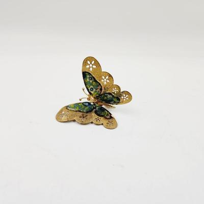 CUTE BRASS DECORATED BUTTERFLY PIN