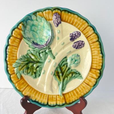 8389 Antique French Asparagus and Artichoke Majolica Plate