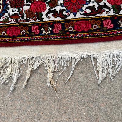 Investment Quality Pictorial Oriental Rug Handwoven 7x10 vintage