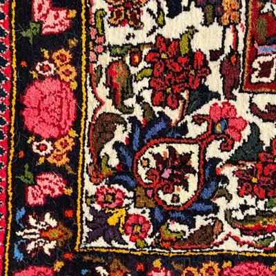 Investment Quality Pictorial Oriental Rug Handwoven 7x10 vintage