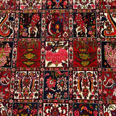 Investment Quality Pictorial Oriental Rug Handwoven 7x10 vintage