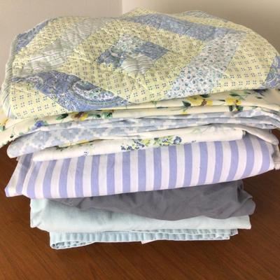 Lot. 8443. Assortment of King Bedding