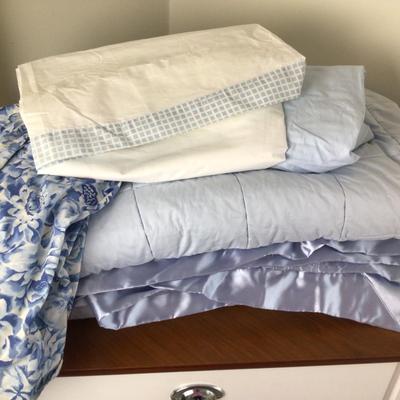 Lot. 8484. King Cuddledown French Blue Blanket set with Stamattina, Peacock Alley and more