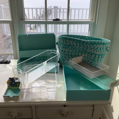 Lot 8421. Teal Desktop Organizers / Teal& White Braided Basket / Clear Organizer Bins.  ( 9 pcs )
