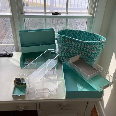 Lot 8421. Teal Desktop Organizers / Teal& White Braided Basket / Clear Organizer Bins.  ( 9 pcs )