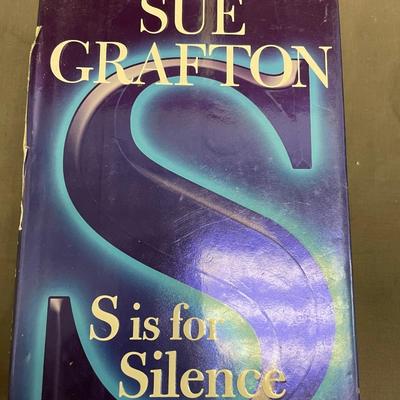 Sue Grafton