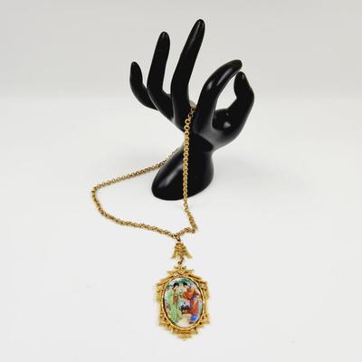 BEAUTIFUL VINTAGE ORIENTAL GOLD TONED NECKLACE