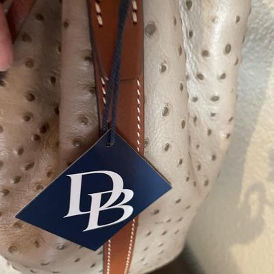 NEW Dooney and Bourke drawstring bucket bag in ostrich pattern