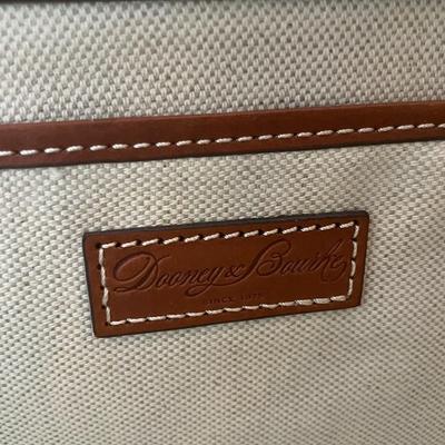 NEW Dooney and Bourke drawstring bucket bag in ostrich pattern
