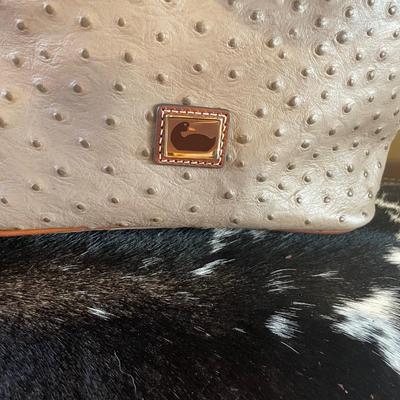 NEW Dooney and Bourke drawstring bucket bag in ostrich pattern