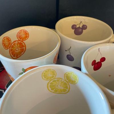 ÂºoÂº 4 SETTINGS MICKEY & CO FRUIT DINNERWARE DISNEY RARE