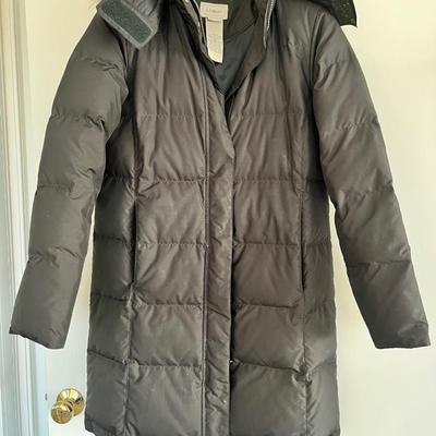 8508 Ladies L L Bean Quilted Coat with Faux Fur Hood