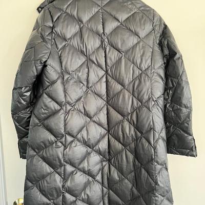 8505 Ladies Eileen Fisher Quilted Black Jacket