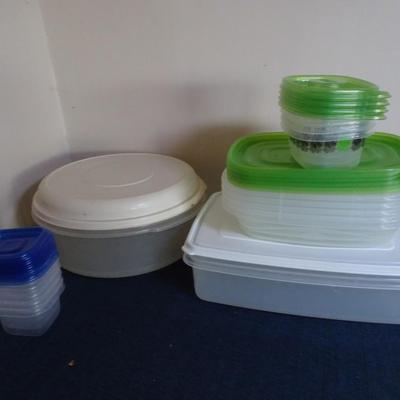 LOT 73. PLASTIC CONTAINERS