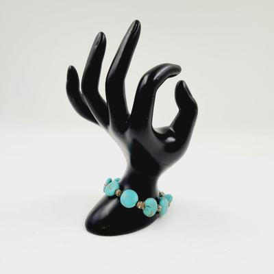 BEAUTIFUL HOWLITE STRETCHY BRACELET