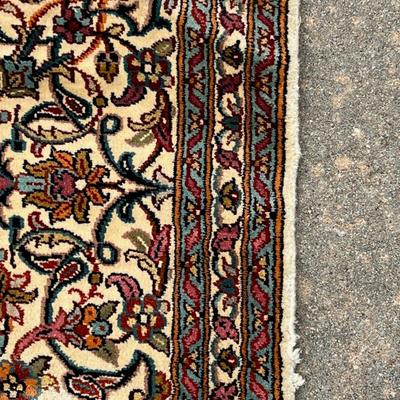 VERY FINE Silk Vintage Handwoven Oriental area rug 4x6