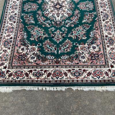 SMALL PERSIAN STYLE Vintage Area Rug in dark green 4x6