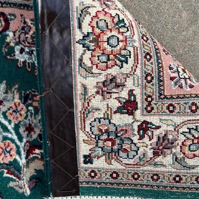SMALL PERSIAN STYLE Vintage Area Rug in dark green 4x6