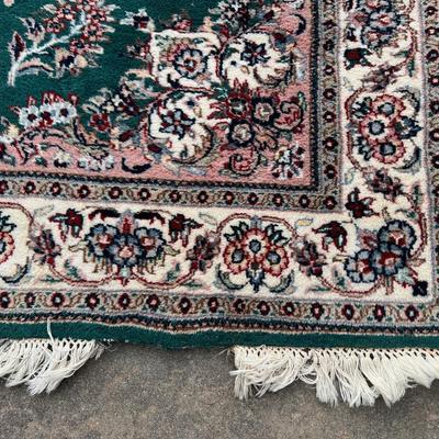 SMALL PERSIAN STYLE Vintage Area Rug in dark green 4x6