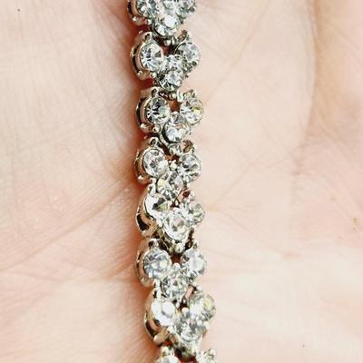 CUTE FAUX DIAMOND BRACELET