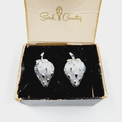 VINTAGE SARAH COVENTRY STRAWBERRY CLIP ON EARRINGS