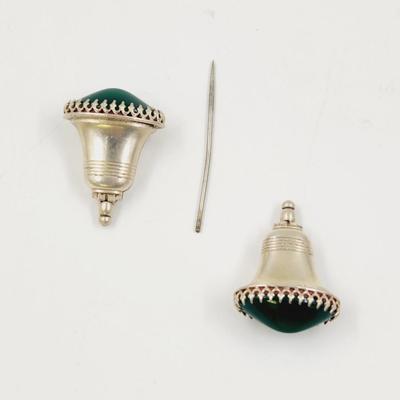 VINTAGE STERLING GREEN STONED HAT PIN