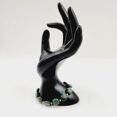 HAND CRAFTED HOWLITE BEADED BRACELET