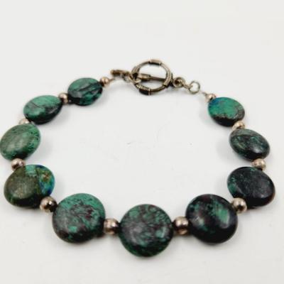 HAND CRAFTED HOWLITE BEADED BRACELET
